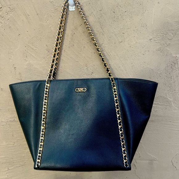 Michael Kors Westley Large Pebbled Leather Chain Link Tote
